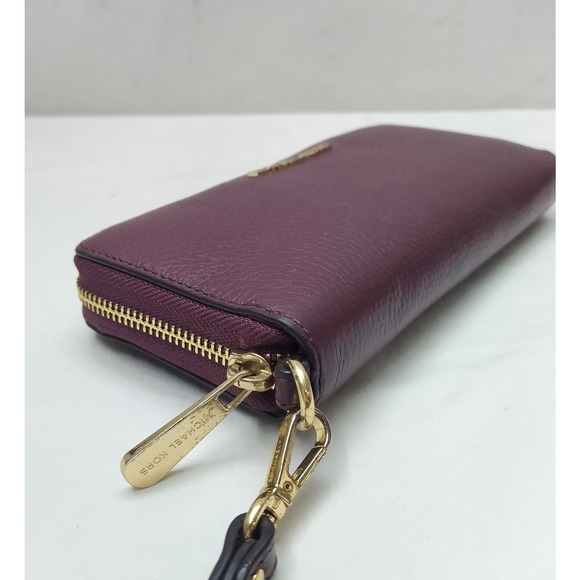 Michael Kors Purple Leather Zip Around Credit Card Wallet - Picture 8 of 16